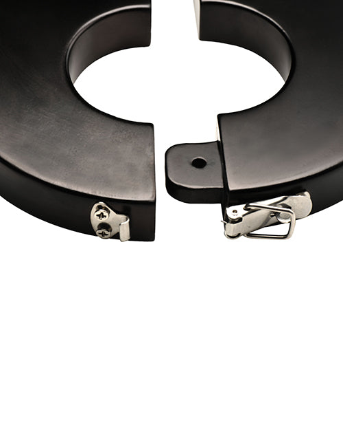 Trapped Wrist and Ankle Stocks